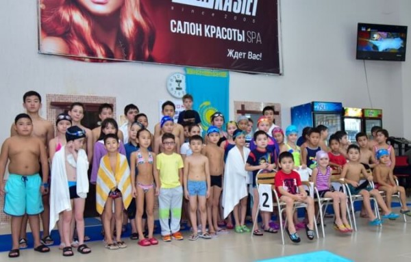 Соревнования по детскому плаванию в фитнес клубе Kasiet